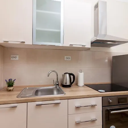 Al Mare Apartment